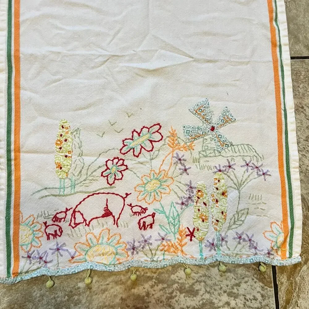 Cotton Dish Towels Pair Embroidered Farm Scene Patchwork Polka Dot Trimmed